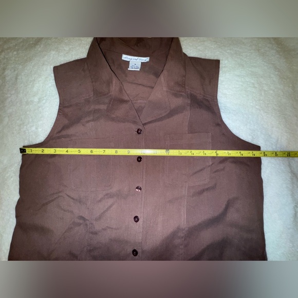 Anna and Frank Silk brown sleeveless Blouse. Size M. VGUC - Picture 4 of 6